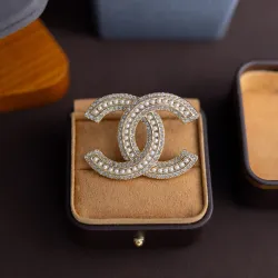 Chanel brooches #B55163