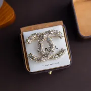 Chanel brooches #B55165