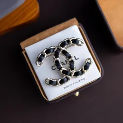 Chanel brooches #B55173