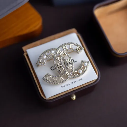 Chanel brooches #B55175
