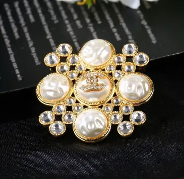 Chanel brooches #B65393