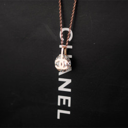 Chanel necklaces #9127490