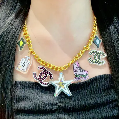 Chanel necklaces #B52861