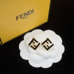 Fendi Earrings #9999926752