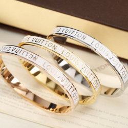 Louis Vuitton Bracelets #9999926443