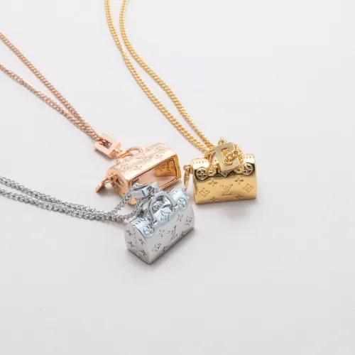 Louis Vuitton necklaces Jewelry #B55910