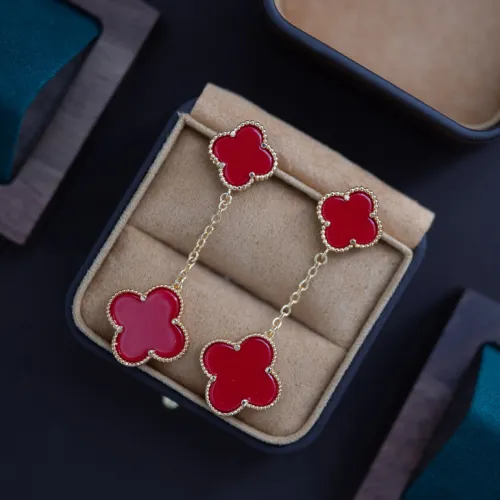 van cleef Earrings #B55351