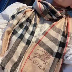 Burberry Scarfs #B42651