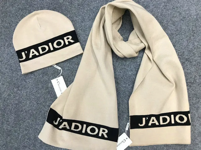 Dior Wool knitted Scarf and cap #99911713