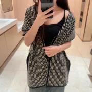 Fendi AAA Scarf #9999928809