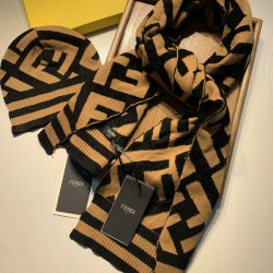 Fendi Wool knitted Scarf and cap #99911707