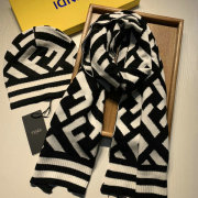 Fendi Wool knitted Scarf and cap #99911710