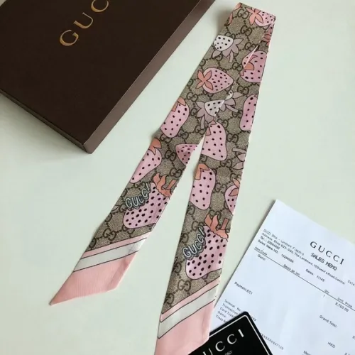 Brand G small Scarf wristlet #99906306