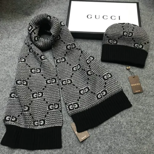 Gucci Wool knitted Scarf and cap #99911717