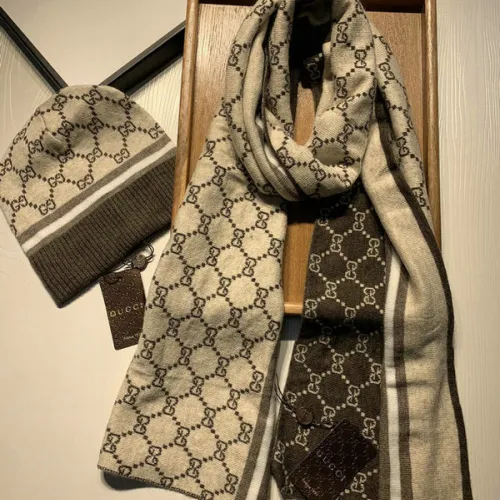 Gucci Wool knitted Scarf and cap #99911718
