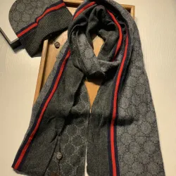 Gucci Wool knitted Scarf and cap #99911721