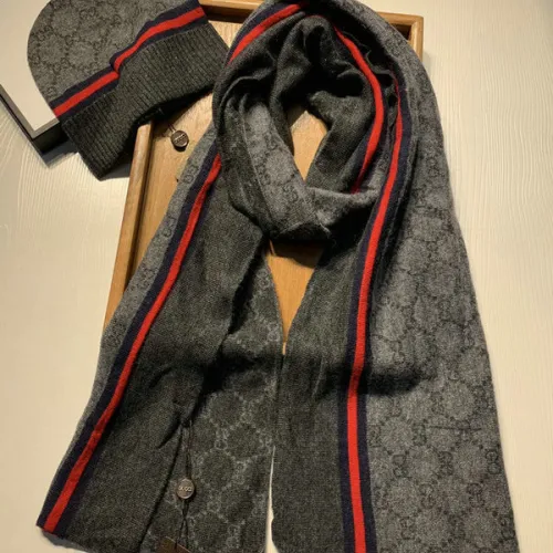 Gucci Wool knitted Scarf and cap #99911721
