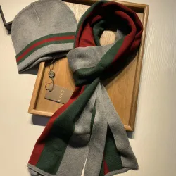 Gucci Wool knitted Scarf and cap #99911722
