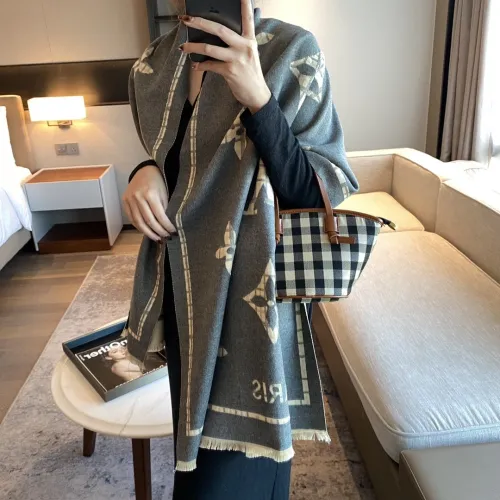 Louis Vuitton Scarf #99913358