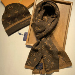 Louis Vuitton Wool knitted Scarf and cap #99911699