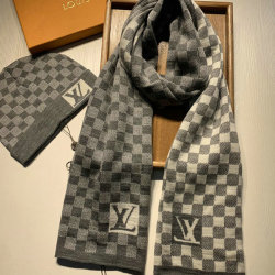 Louis Vuitton Wool knitted Scarf and cap #99911704