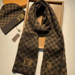 Louis Vuitton Wool knitted Scarf and cap #99911706