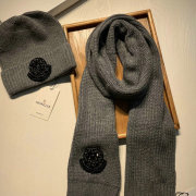 Moncler Wool knitted Scarf and cap #99911684