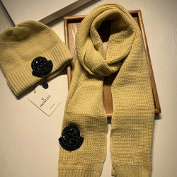 Moncler Wool knitted Scarf and cap #99911687