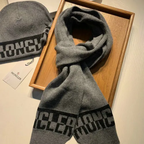 Moncler Wool knitted Scarf and cap #99911690