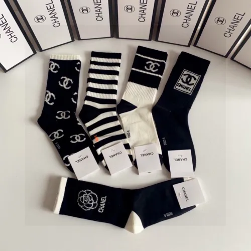 Chanel socks Five pairs per box #B51472