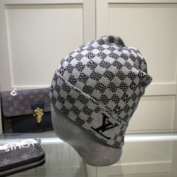 Louis Vuitton AAA+ hats & caps #99913568