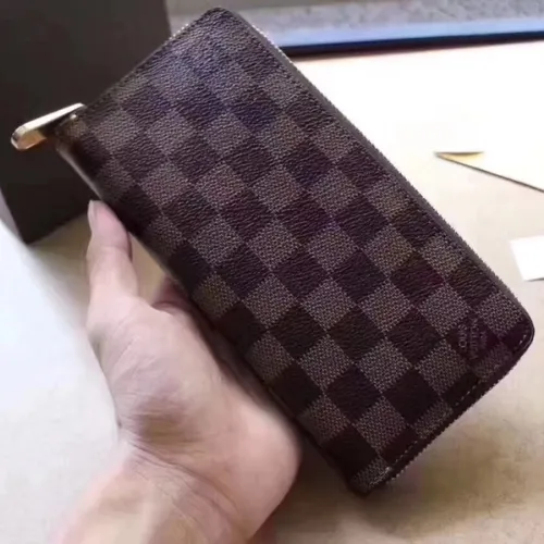 Louis Vuitton AAA+ Wallets #922265