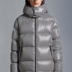 Moncler Coats/Down Jackets #9999925442