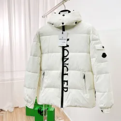 Moncler Coats/Down Jackets #B55695