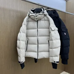 Moncler Coats/Down Jackets #B56105