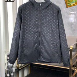 Louis Vuitton Jackets for Men #B33460