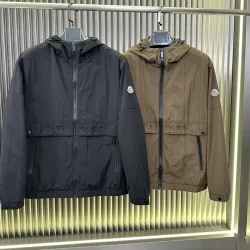 Moncler Jackets for Men #B40093