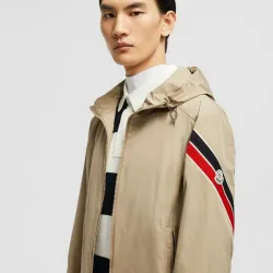 Moncler Jackets for Men #B51032