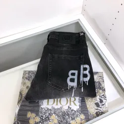 Balenciaga Jeans for Men's Long Jeans #B36019