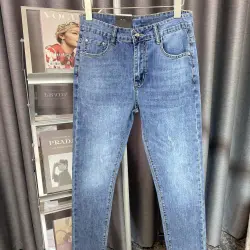 Gucci Jeans for Men #99918037