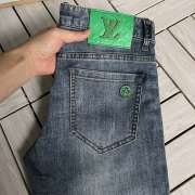 Louis Vuitton Jeans for MEN #99918305