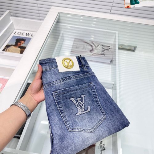 Louis Vuitton Jeans for MEN #999935269