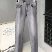 Louis Vuitton Jeans for MEN #999936102