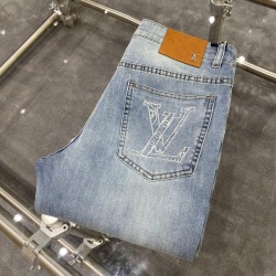 Louis Vuitton Jeans for MEN #9999929020