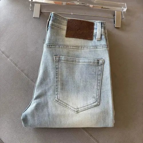 Louis Vuitton Jeans for MEN #B53049