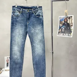 Louis Vuitton Jeans for MEN #B57165