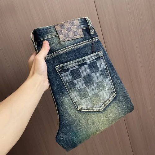 Louis Vuitton Jeans for MEN #B57682