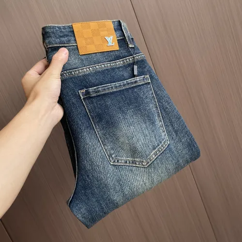Louis Vuitton Jeans for MEN #B57691