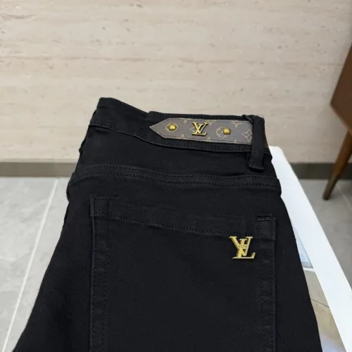 Louis Vuitton Jeans for MEN #B58257