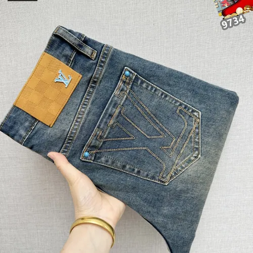 Louis Vuitton Jeans for MEN #B60257